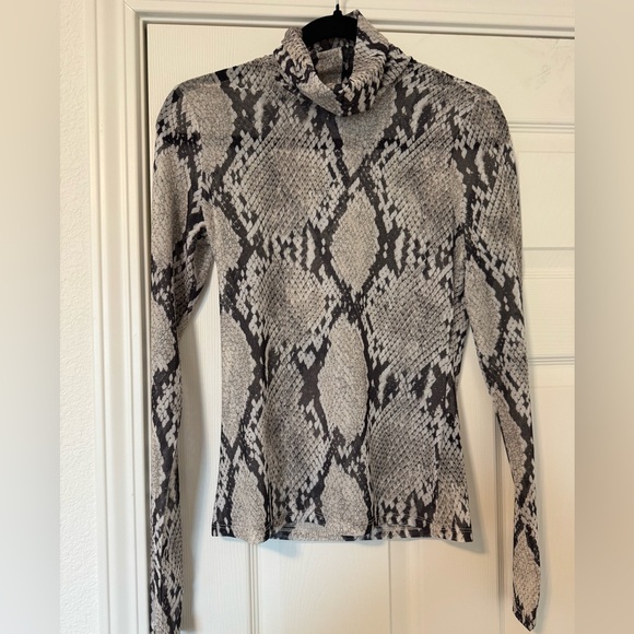 H&M Sweaters - H&M Women's Snake Print Cowl Neck Sweater - Gray & Black